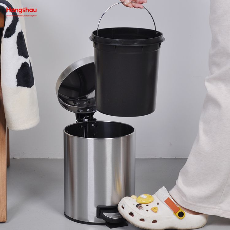 5L موردن ستايل الفولاذ المقاوم للصدأ دواسة بن سلة المهملات سلة المهملات مزبلة مع سلة المهملات دلو داخلي أسود